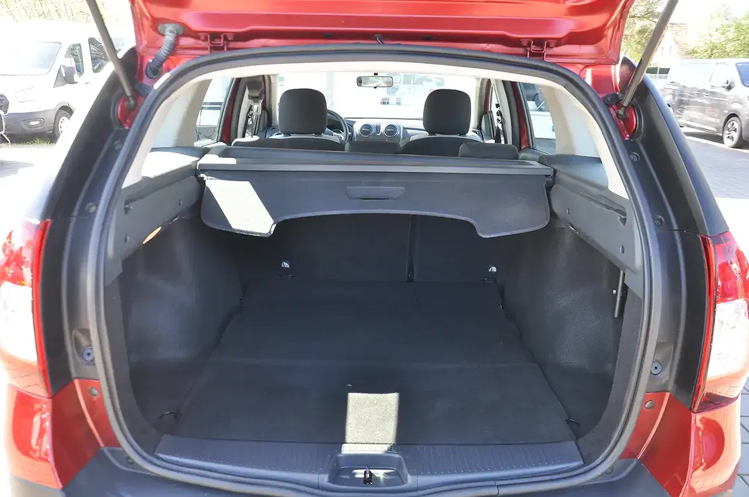 Dacia Logan - Thumbnail 10