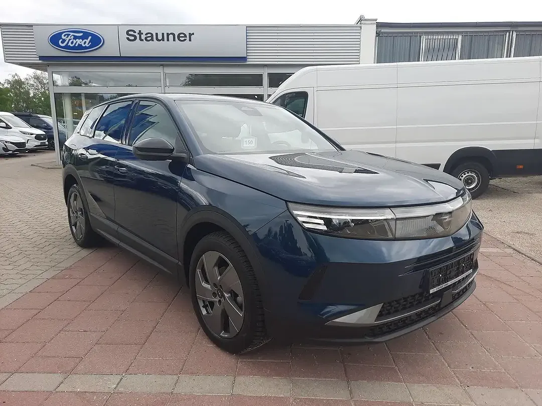 Opel Grandland - Thumbnail 3