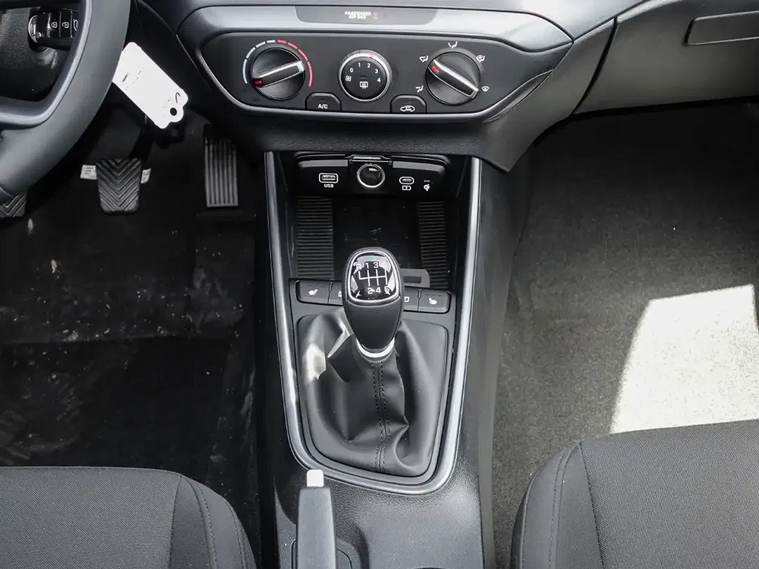 Hyundai i20 - Thumbnail 9