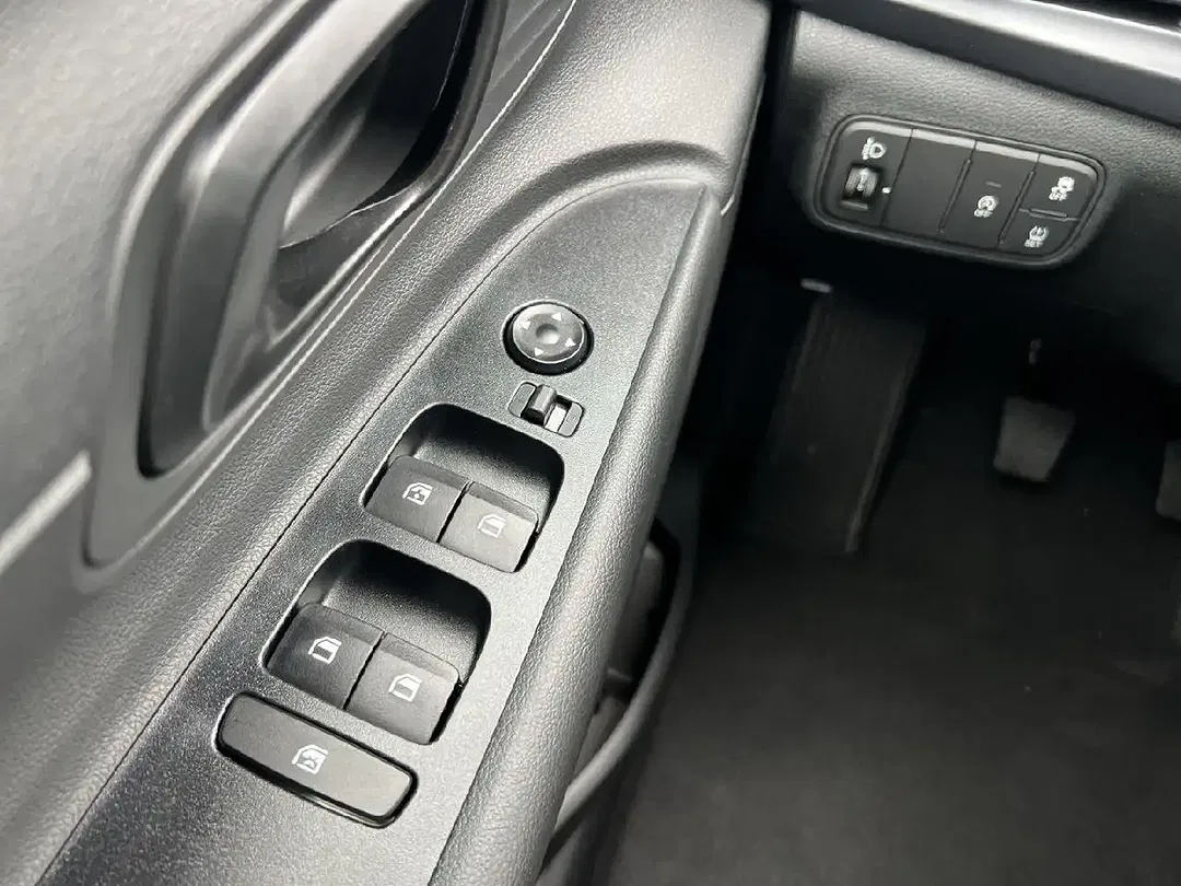 Hyundai i20 - Thumbnail 13