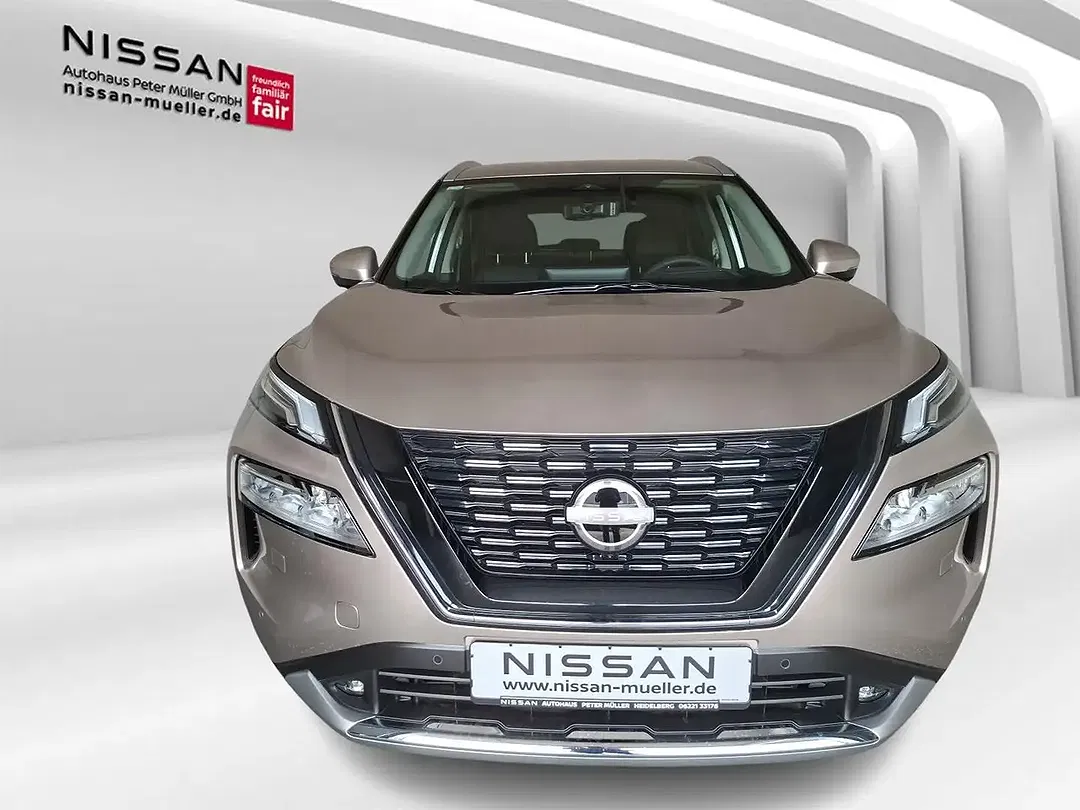 Nissan X-Trail - Thumbnail 2