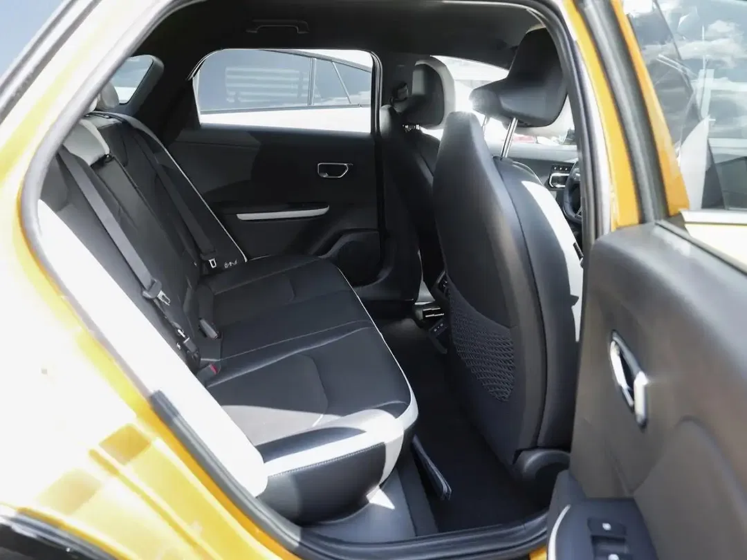 Kia K4 - Thumbnail 11