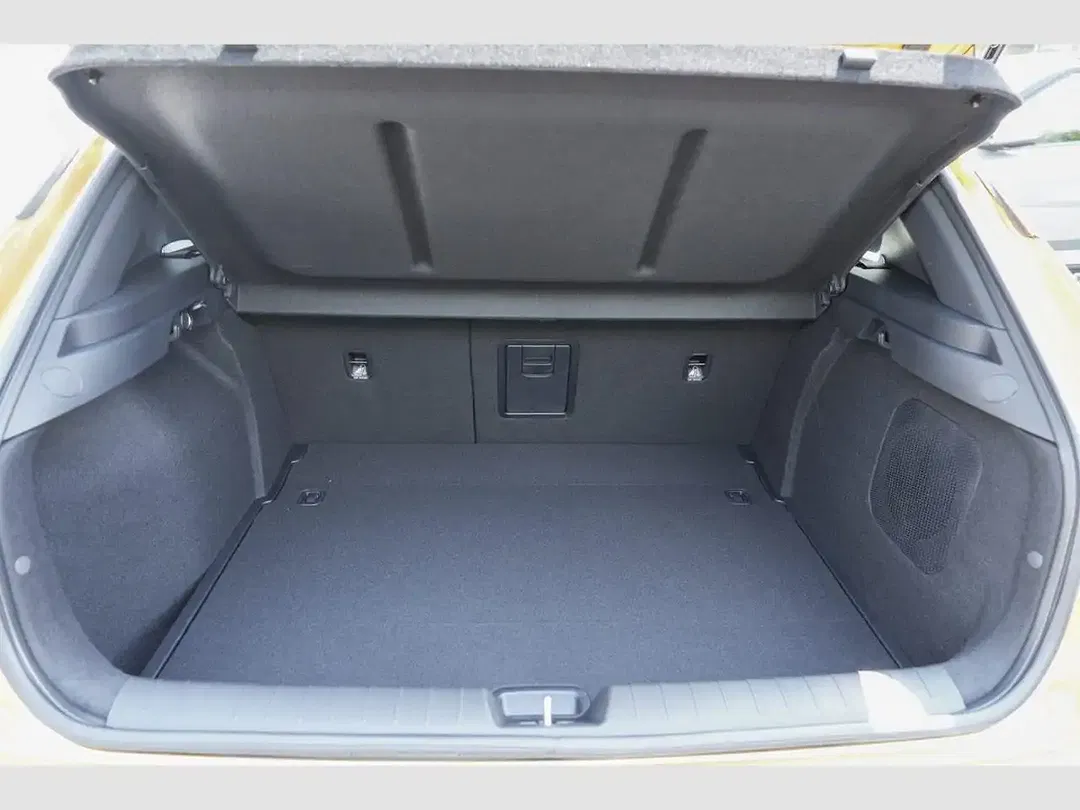 Kia K4 - Thumbnail 6
