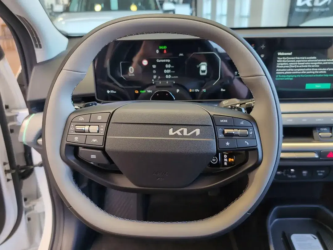 Kia EV4 - Thumbnail 8