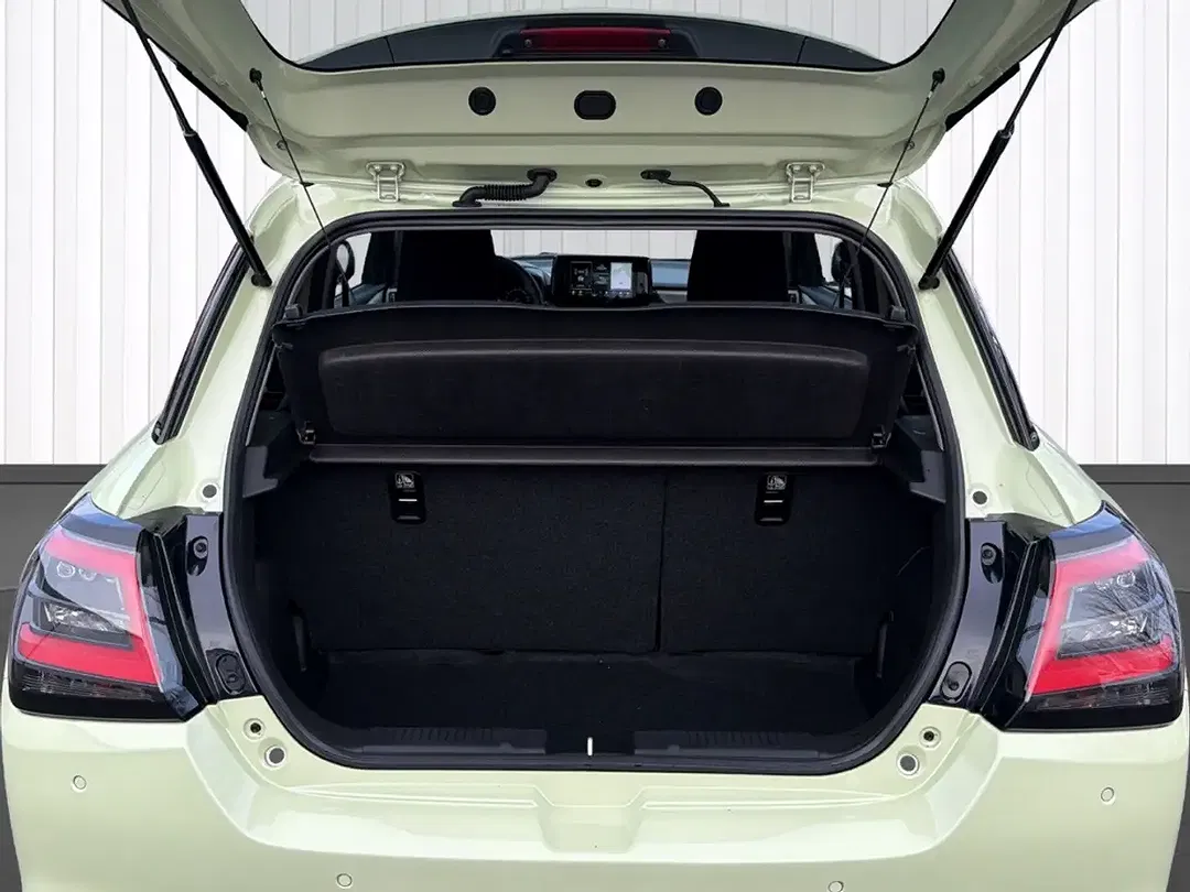 Suzuki Swift - Thumbnail 6