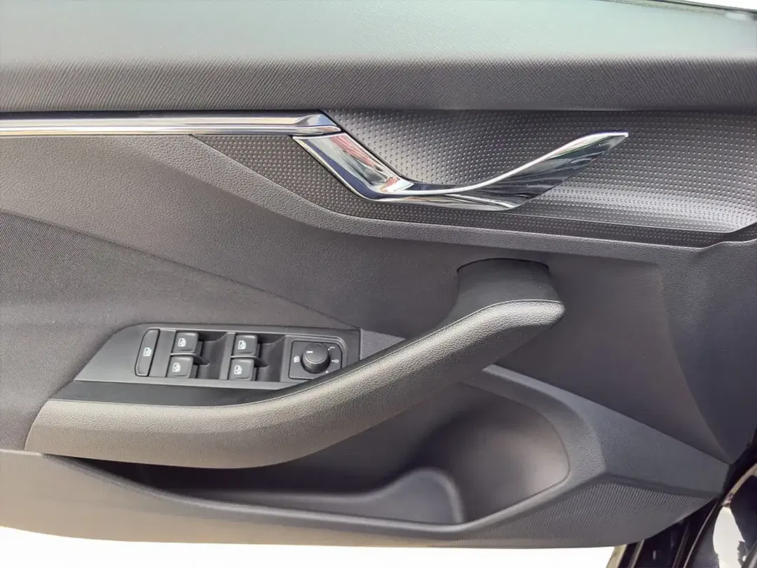 Skoda Kamiq - Thumbnail 10