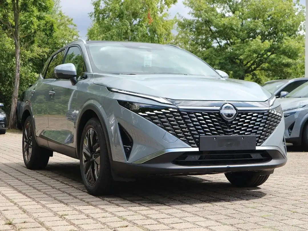 Nissan Qashqai - Thumbnail 4