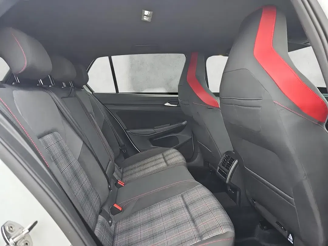Volkswagen Golf GTI - Thumbnail 14