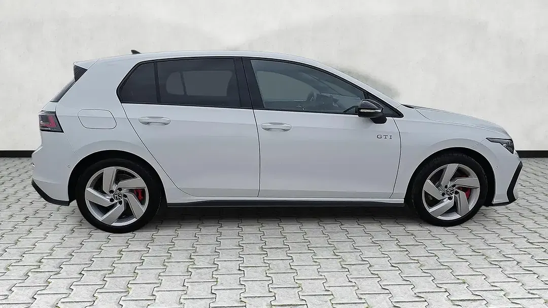 Volkswagen Golf GTI - Thumbnail 23