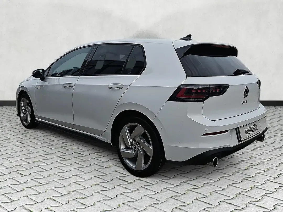 Volkswagen Golf GTI - Thumbnail 6