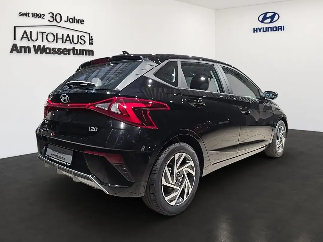 Hyundai i20 - Thumbnail 3