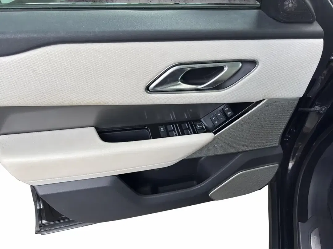 Land Rover Range Rover Velar - Thumbnail 14