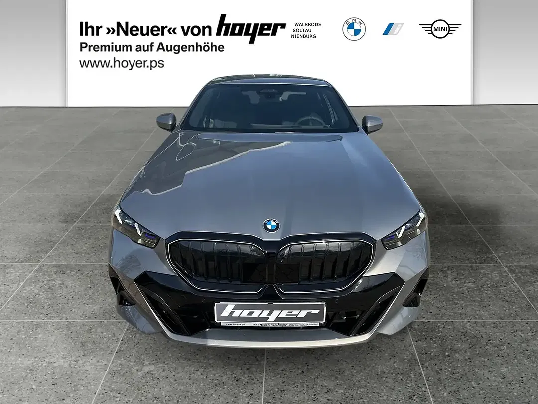 BMW 520 - Thumbnail 11
