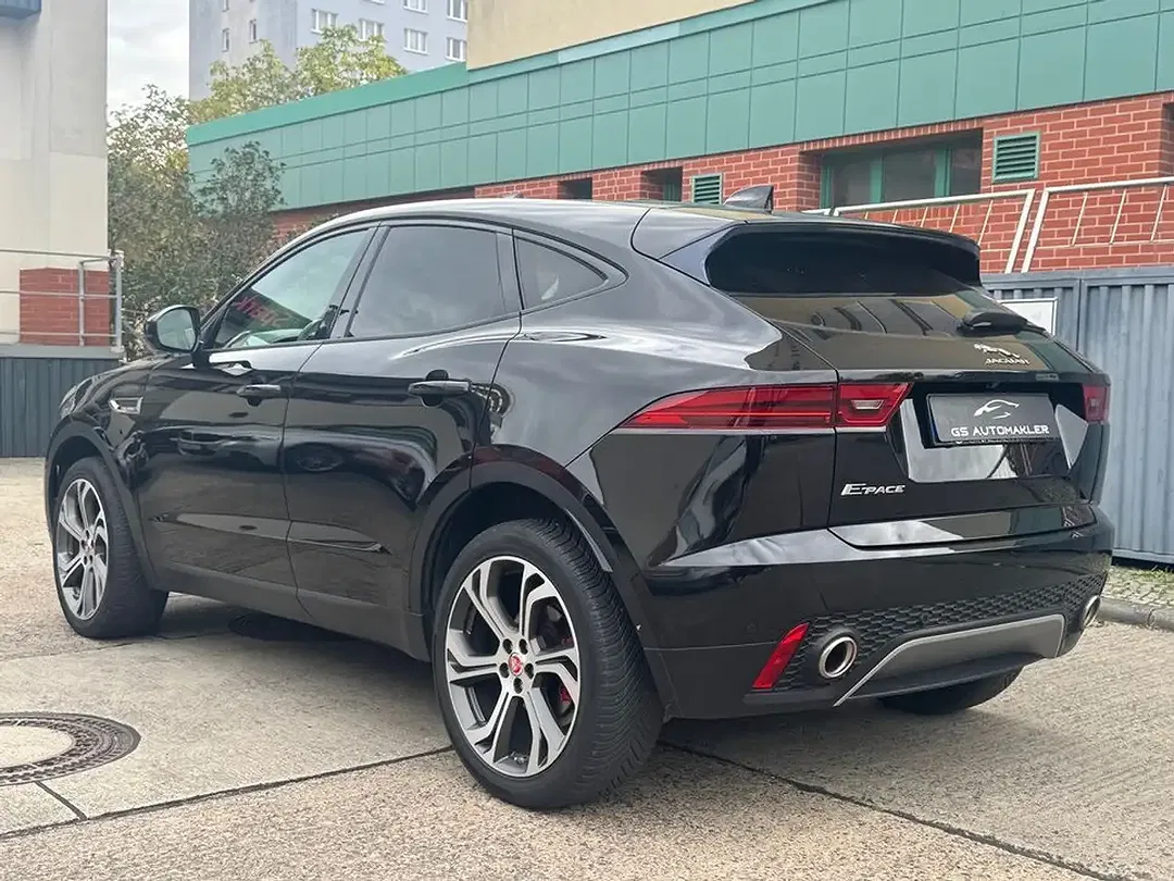 Jaguar E-Pace - Thumbnail 6