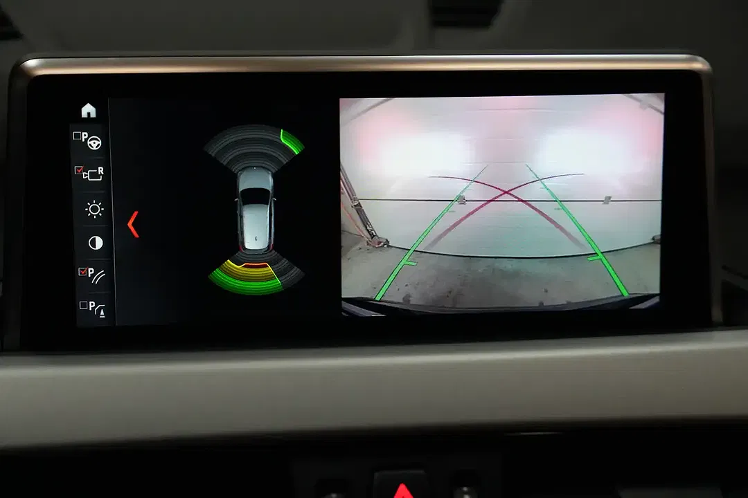 BMW X1 - Thumbnail 14