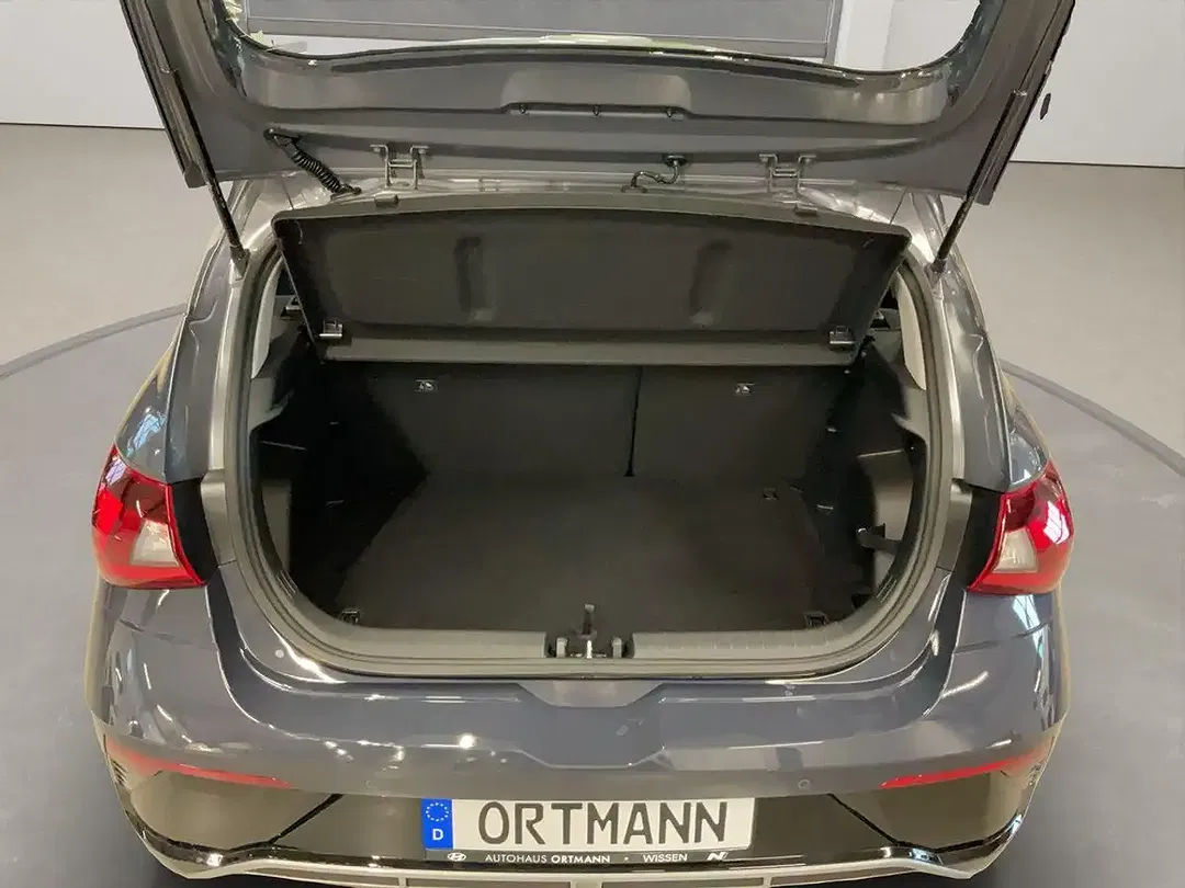 Hyundai i20 - Thumbnail 13