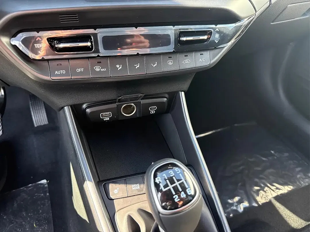 Hyundai i20 - Thumbnail 13
