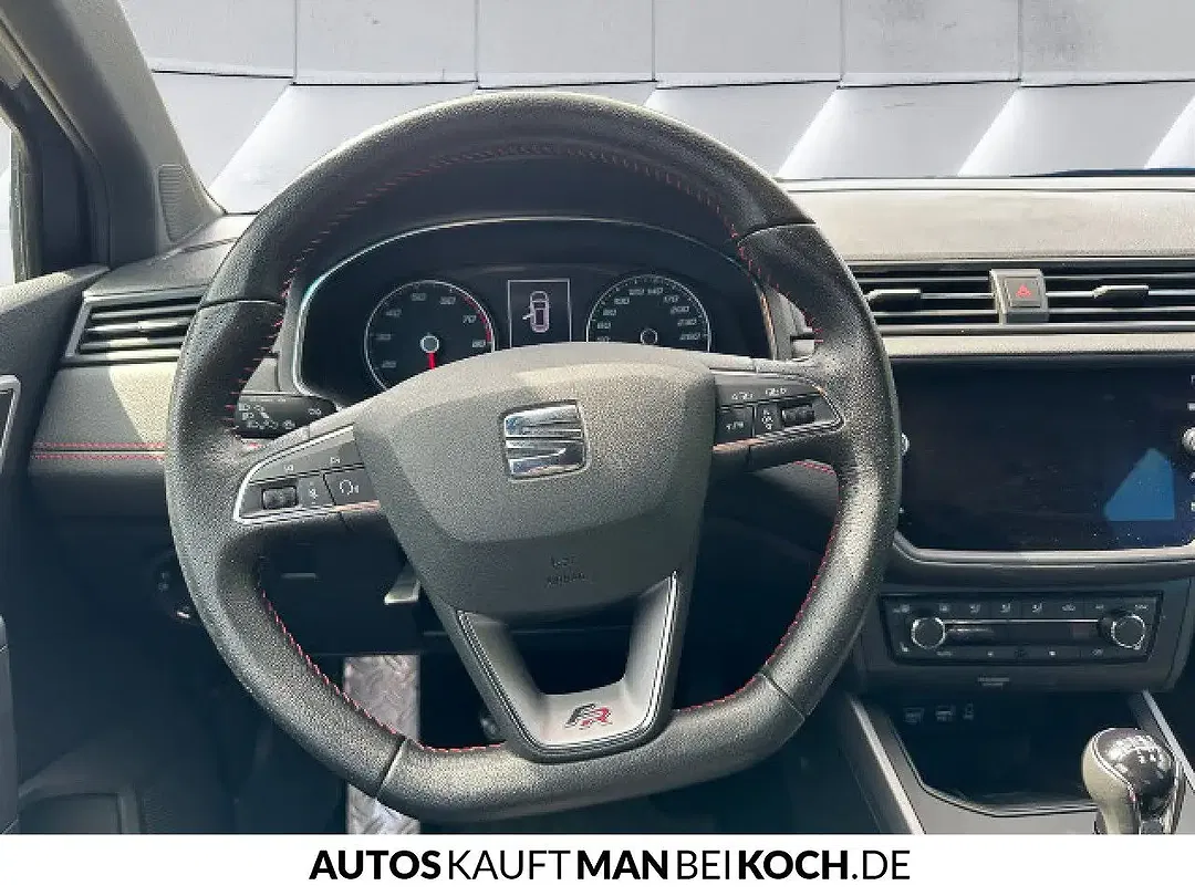 SEAT Arona - Thumbnail 8