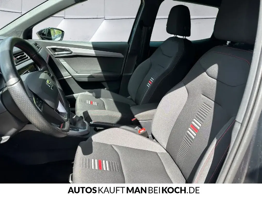SEAT Arona - Thumbnail 5