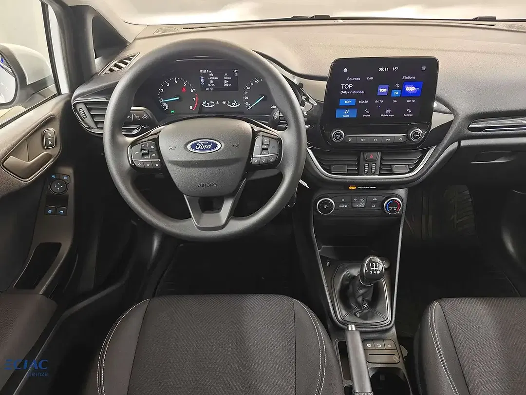 Ford Fiesta - Thumbnail 3