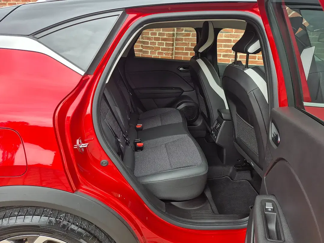 Renault Captur - Thumbnail 10