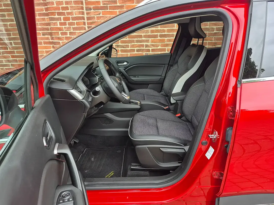 Renault Captur - Thumbnail 7