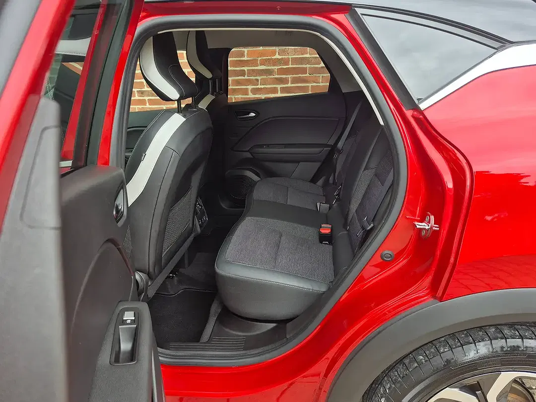Renault Captur - Thumbnail 8