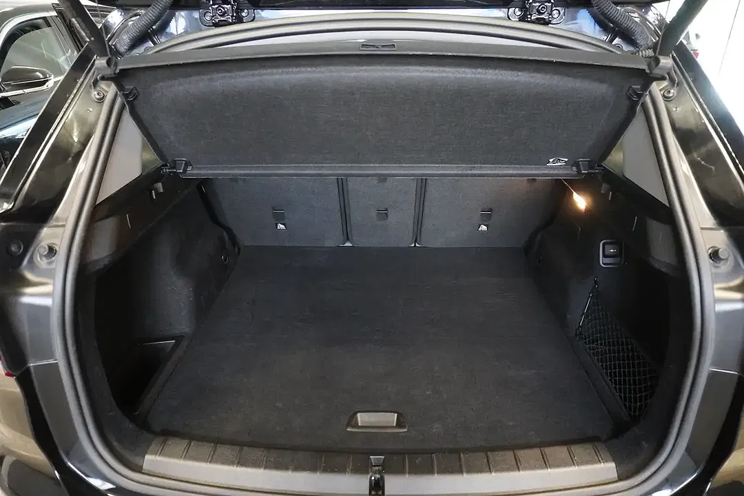 BMW X1 - Thumbnail 10