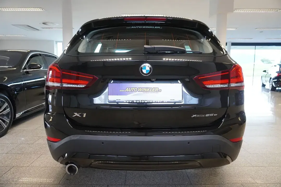 BMW X1 - Thumbnail 6