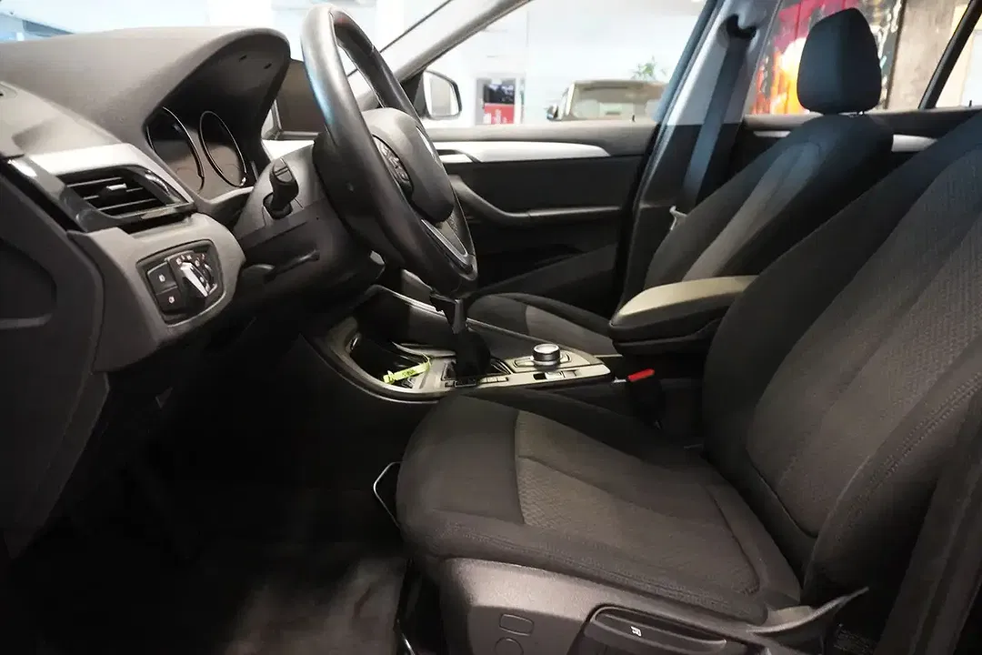 BMW X1 - Thumbnail 8