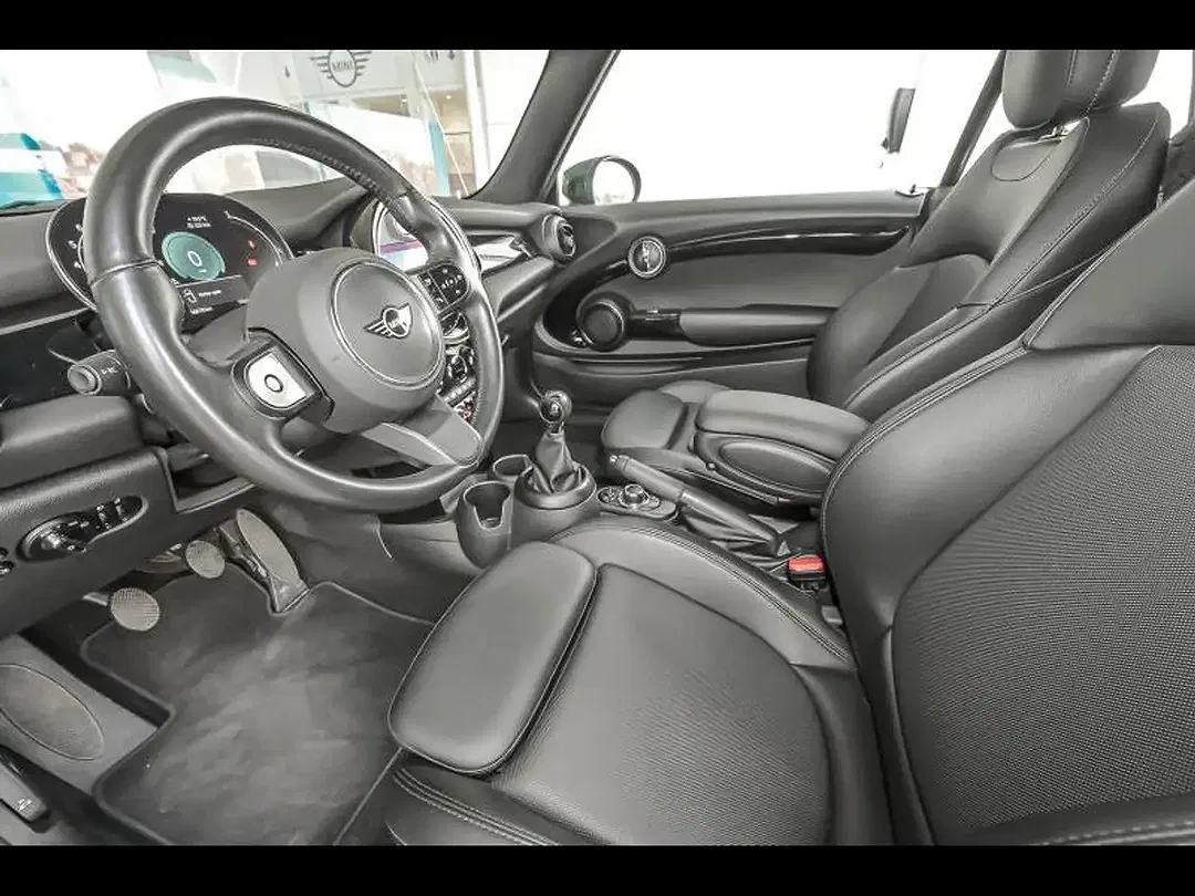 MINI One Cabrio - Thumbnail 6
