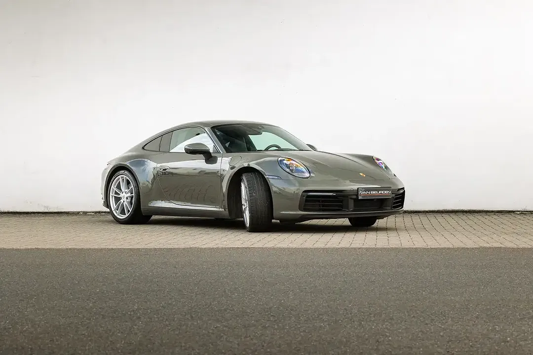 Porsche 992 - Thumbnail 8