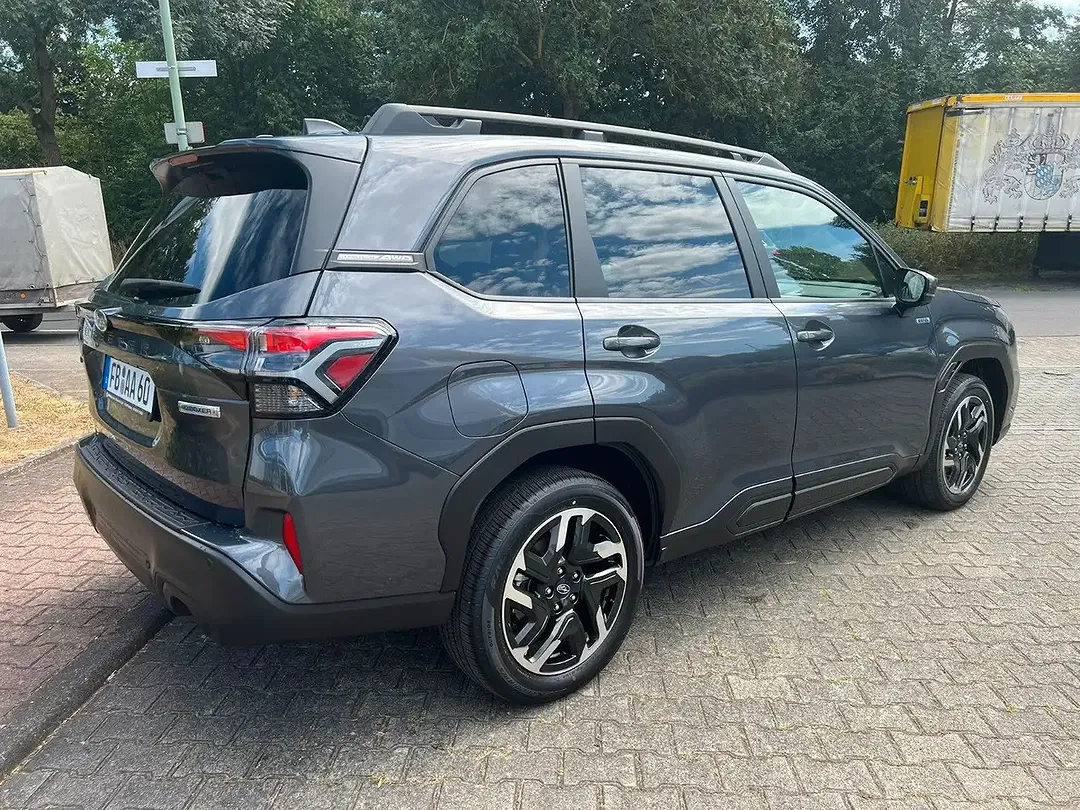 Subaru Forester - Thumbnail 5