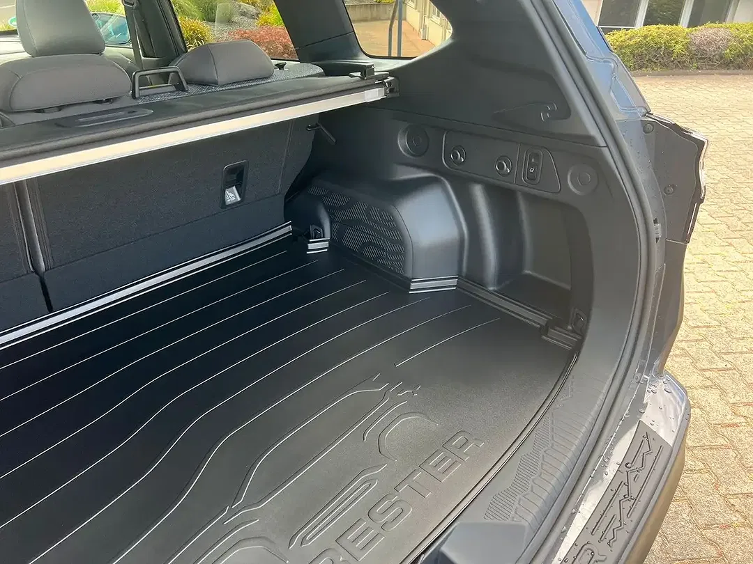 Subaru Forester - Thumbnail 9