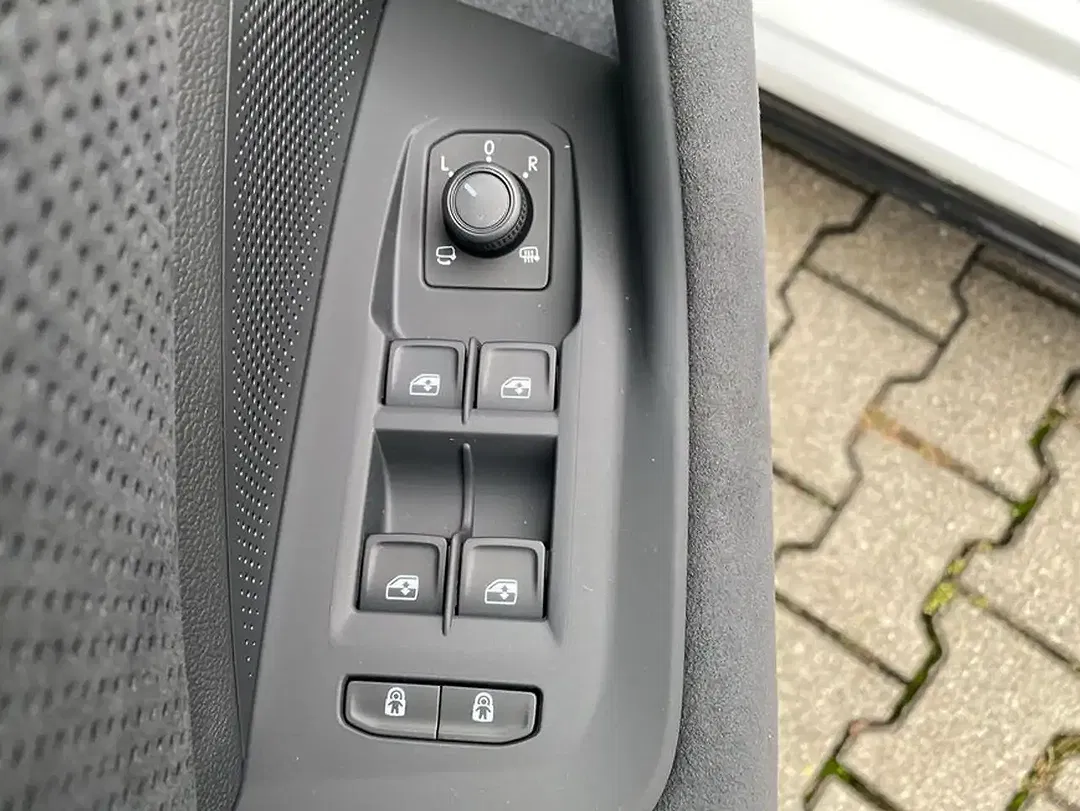Skoda Superb - Thumbnail 15