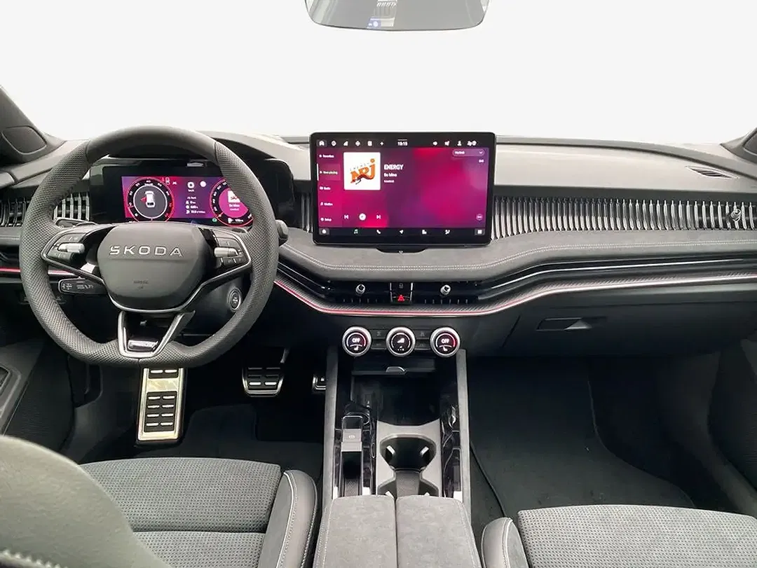 Skoda Superb - Thumbnail 8