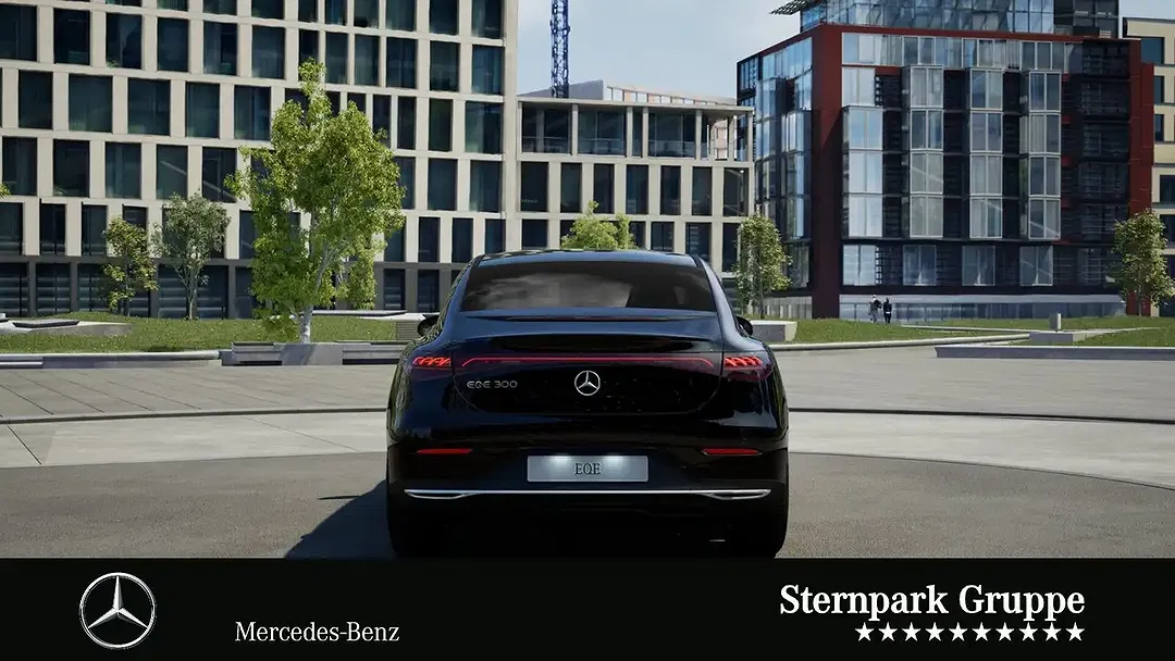 Mercedes-Benz EQE 300 - Thumbnail 3
