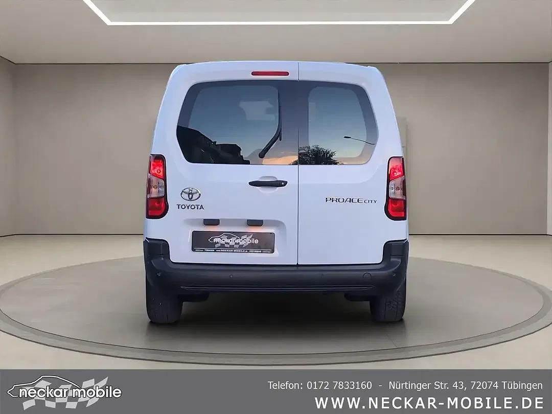Toyota Proace City - Thumbnail 9