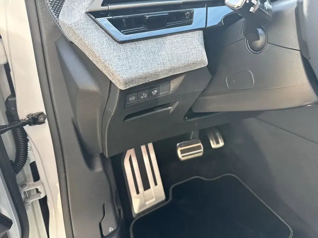 Peugeot 3008 - Thumbnail 23