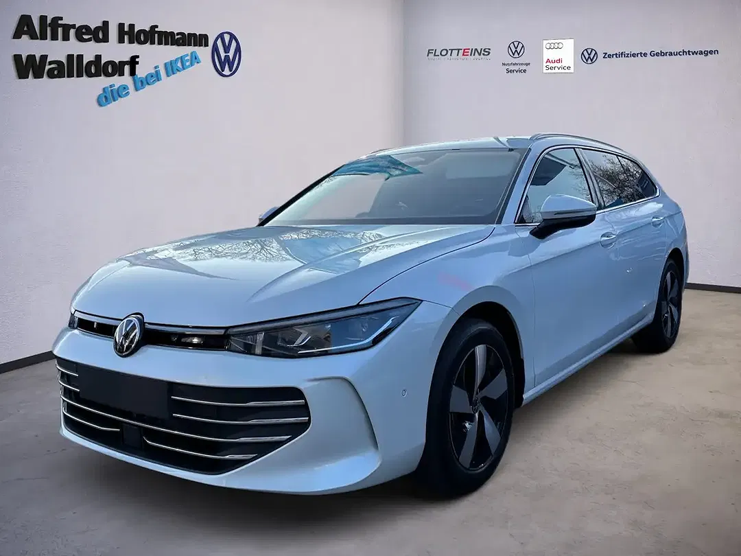Volkswagen Passat Variant - Thumbnail 1