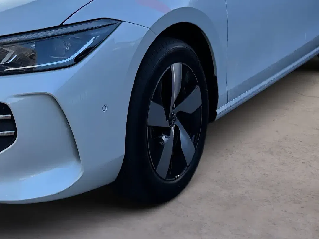 Volkswagen Passat Variant - Thumbnail 6