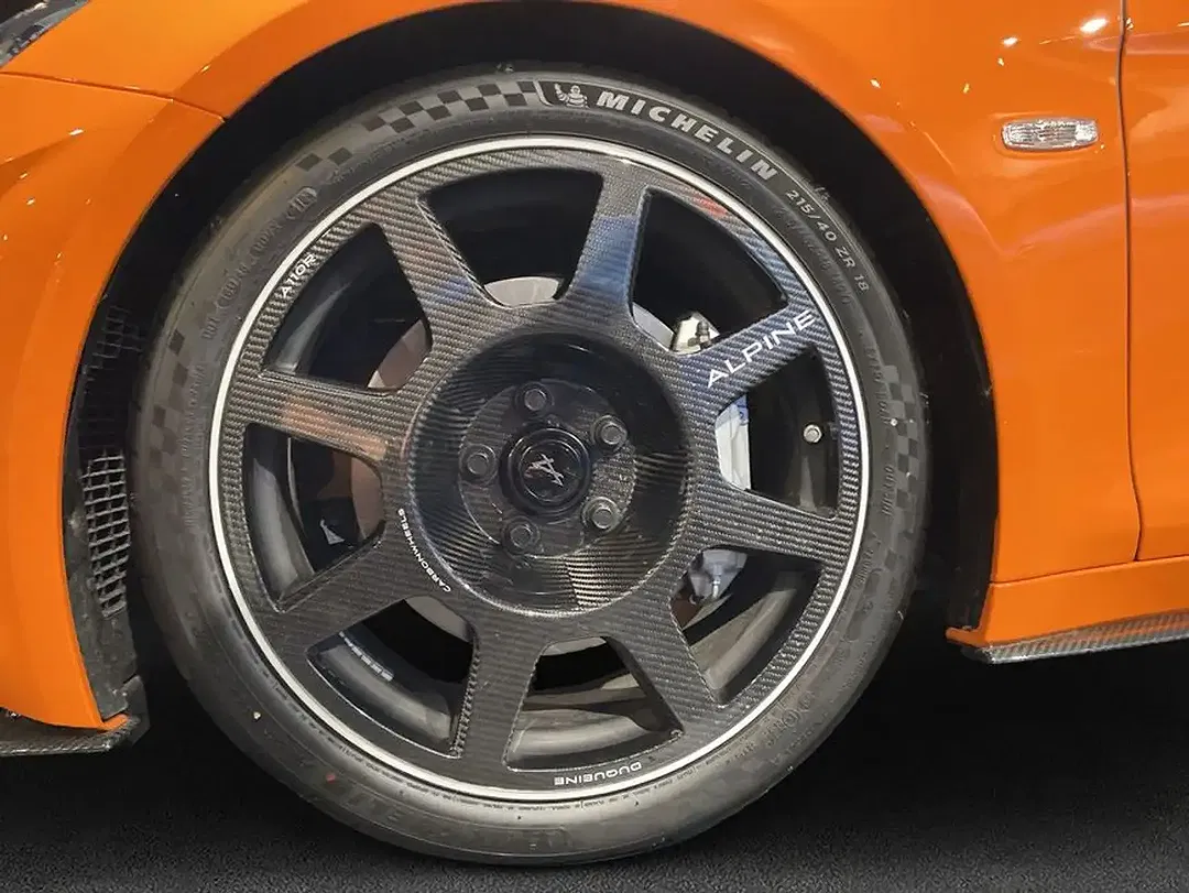 Alpine A110 - Thumbnail 6