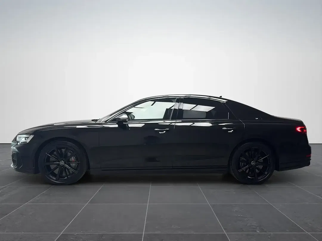 Audi S8 - Thumbnail 3