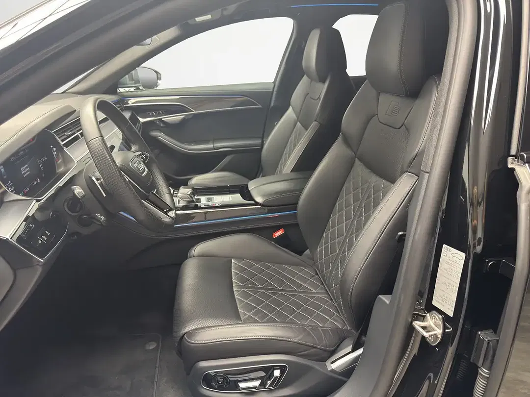 Audi S8 - Thumbnail 9