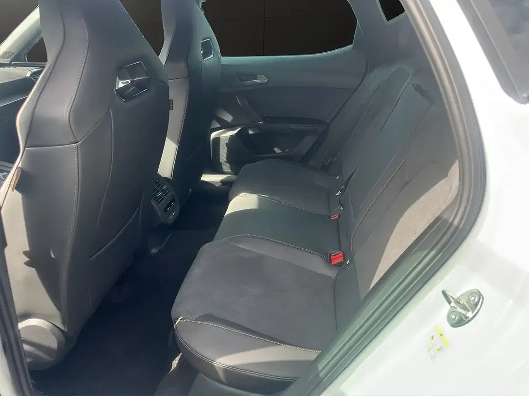 CUPRA Leon - Thumbnail 12