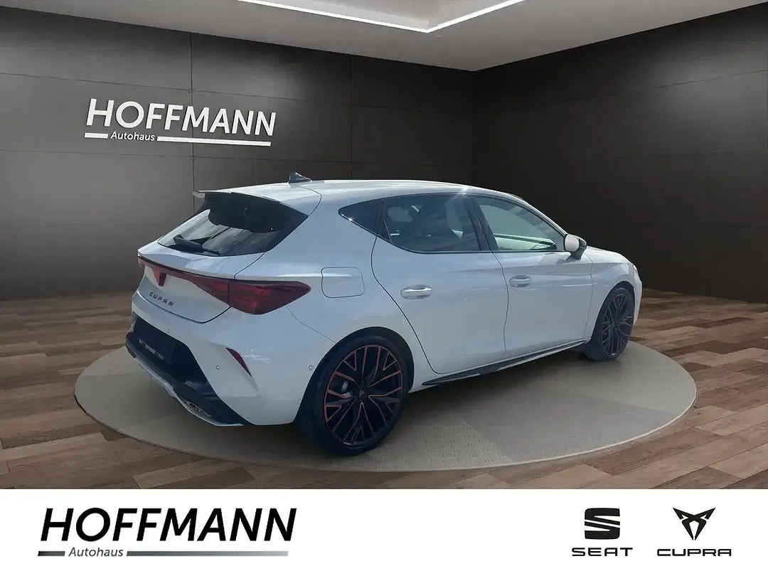 CUPRA Leon - Thumbnail 2