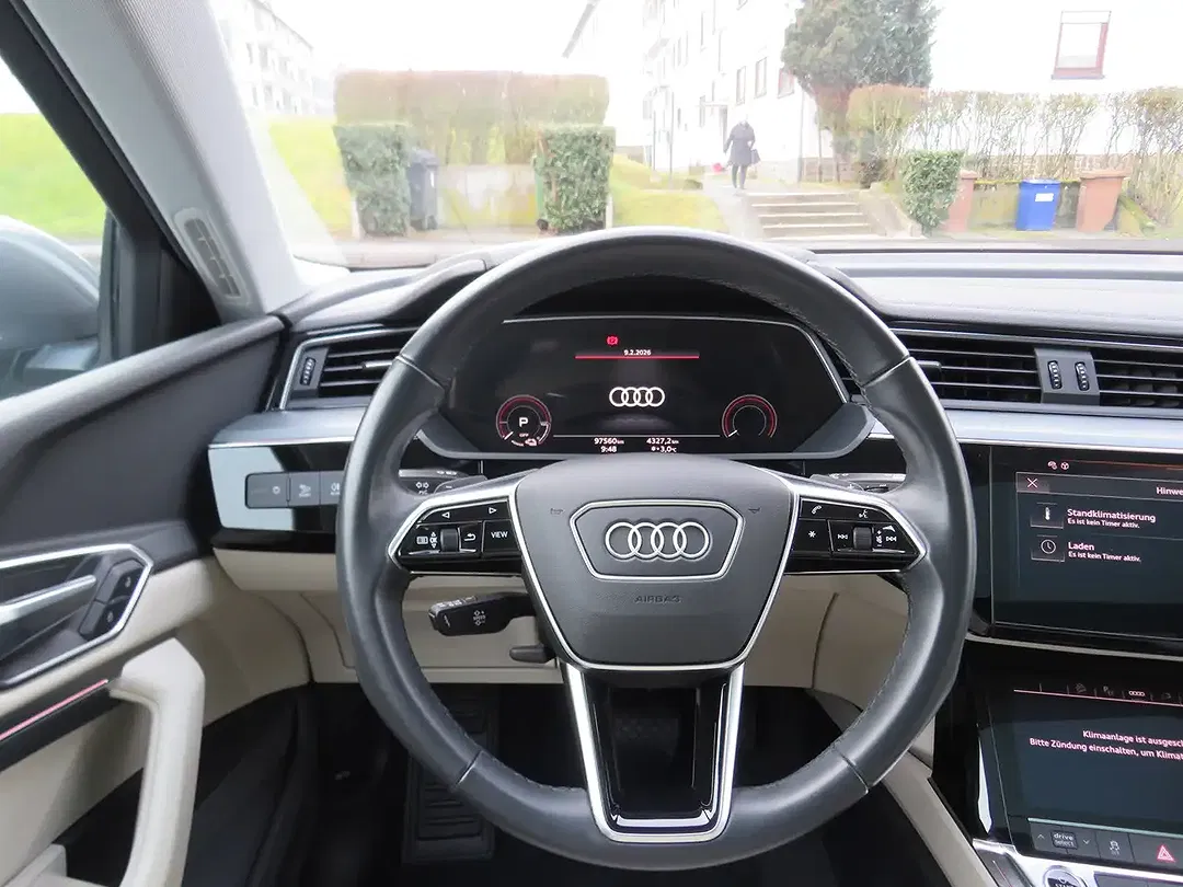 Audi e-tron - Thumbnail 12