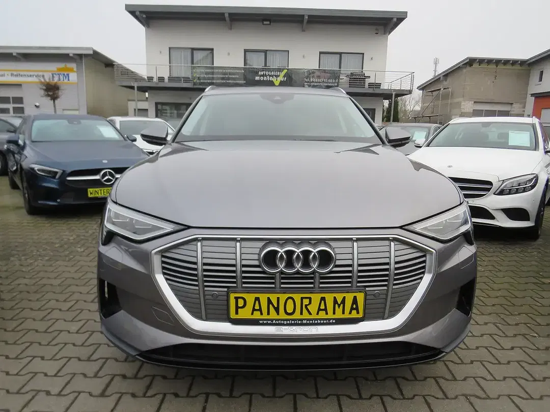 Audi e-tron - Thumbnail 2