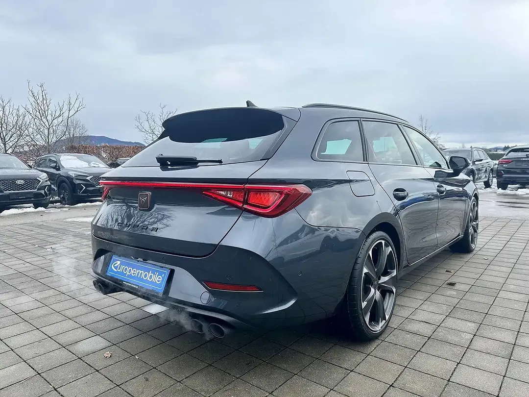 CUPRA Leon - Thumbnail 1