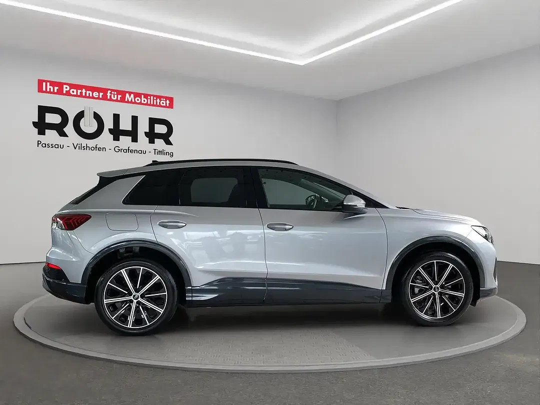Audi Q4 e-tron - Thumbnail 3